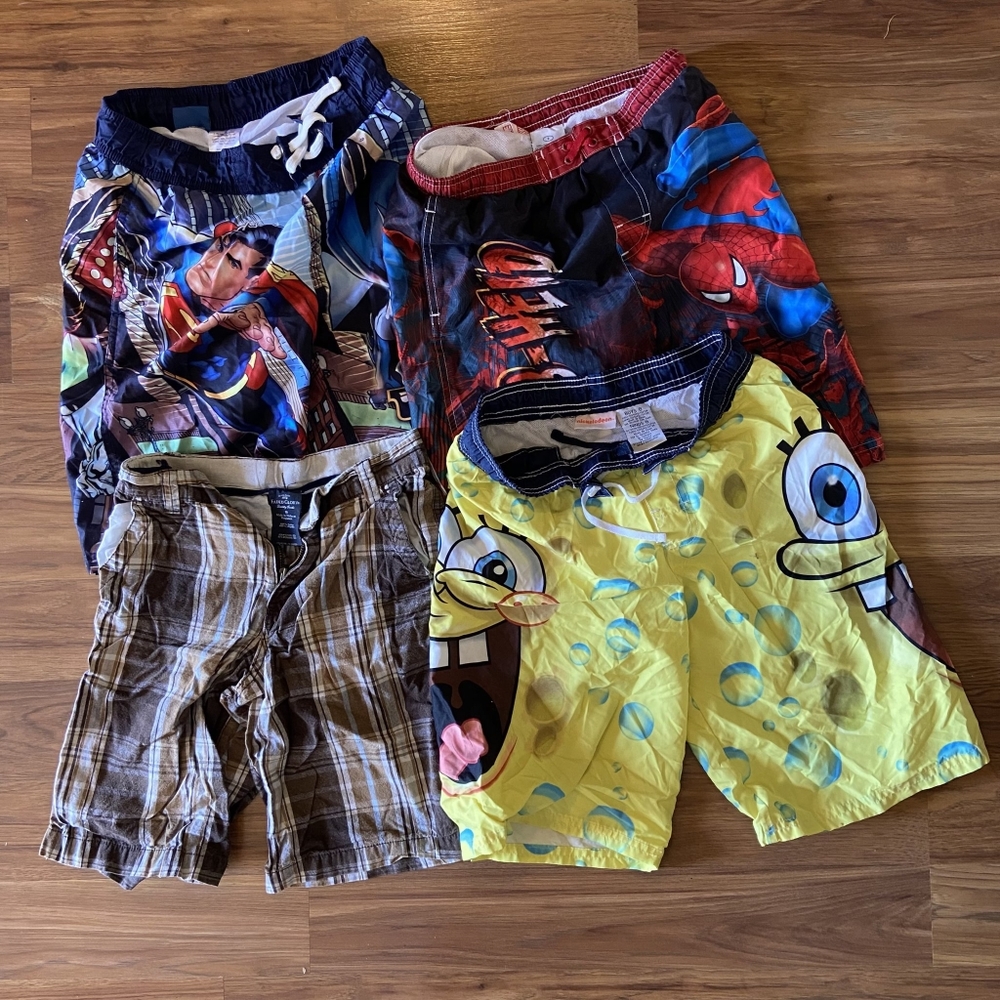 Lot of boys shorts size 8